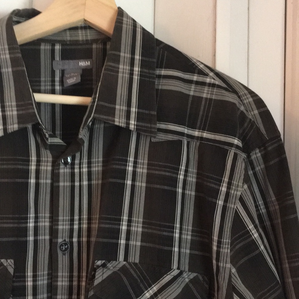 🎉 HP 🎉 Black/grey H&M shirt EUC sz XL